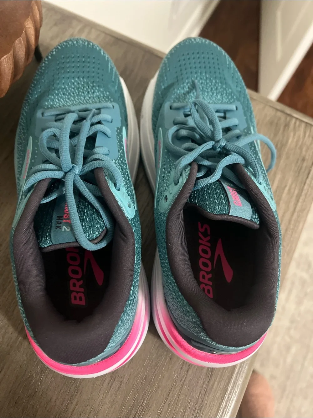 Brooks lightweight running